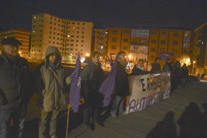 Elkarretaratzea, Irungo erailketa gaitzesteko