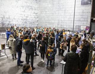 Talo afaria eta barrikotea Adunan