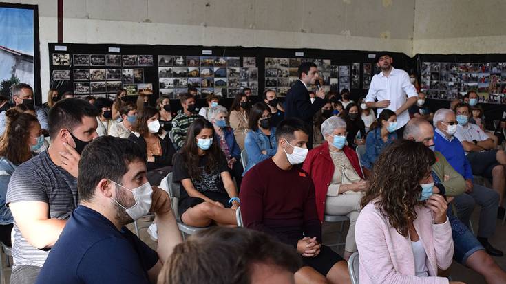 Euskal kultura eta umorea uztartzen dituen "Frontona" ikuskizuna, Goiburun eskaini zuten
