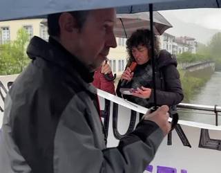 Adierazpena irakurri dute