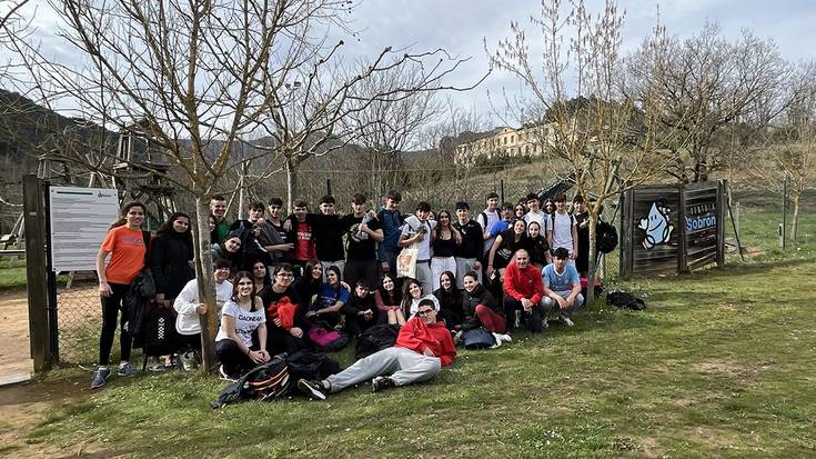 Batxilergoko ikasleak Sobronen