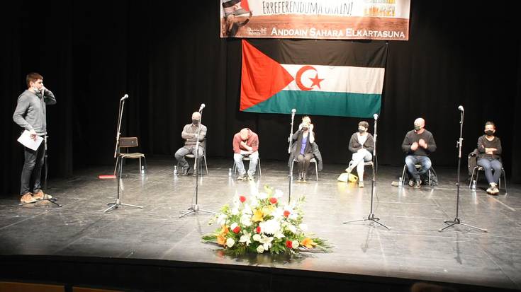 Sahararen aldeko bertso saioa: Iker Zubeldia eta Maialen Lujanbio