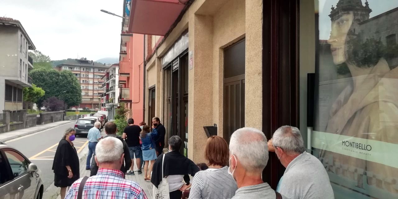Ekaineko eskaintza berezia, kontsumo-bonoa