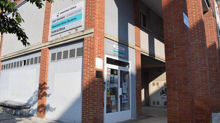 Urnietako AEK euskaltegia