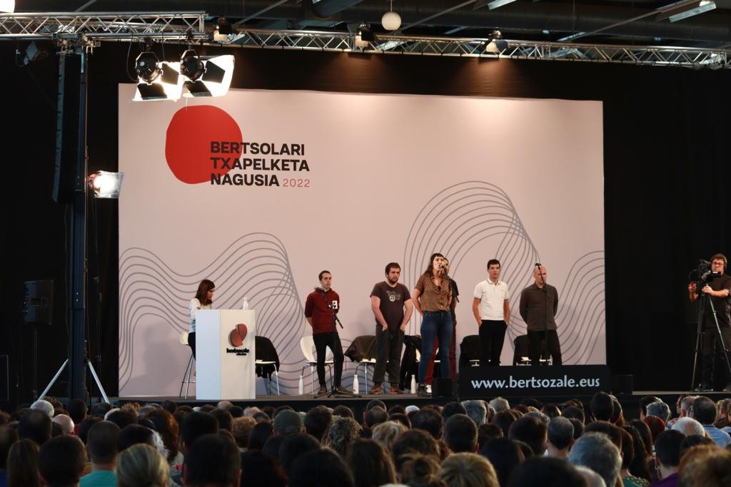 Bertso txapelketako finalera joateko autobusa, Makaldegitik abiatuko da igandean