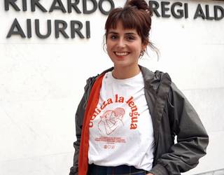 "Herritarrak euskararen alde aktibatzea nahi dugu"