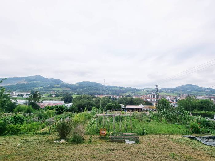 Baratze-Parkeko hainbat lursail erabilgarri