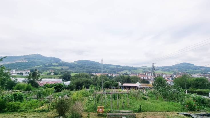 Baratze-Parkeko hainbat lursail erabilgarri