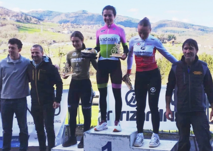 "Pozik nago Andoaingo elastikoarekin egin dudan azken lasterketan garaipena eskuratu dudalako"