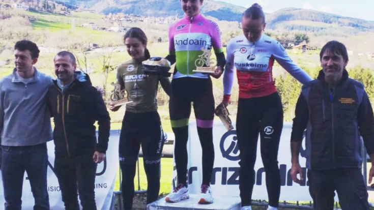 "Pozik nago Andoaingo elastikoarekin egin dudan azken lasterketan garaipena eskuratu dudalako"