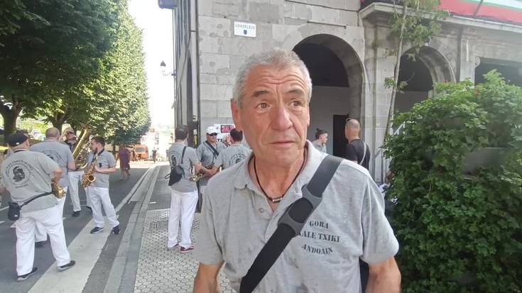 "Txaranga eraberritu dugu, jende gaztearekin"