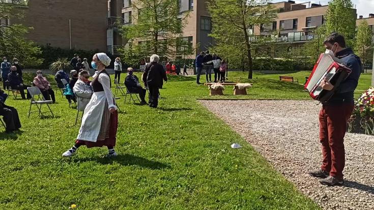 Frankismoak Andoainen eragindako biktimei omenaldia