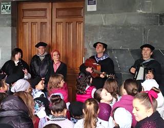 "Din dan don" kantari, Kontzejupean