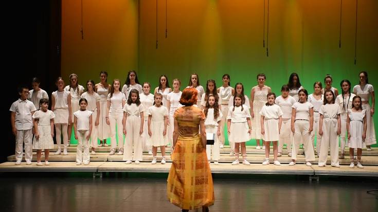 Andoaingo Musika Eskolako Abesbatza Txikia eta Gaztea: Ametsen ehiztaria (B. Graham)