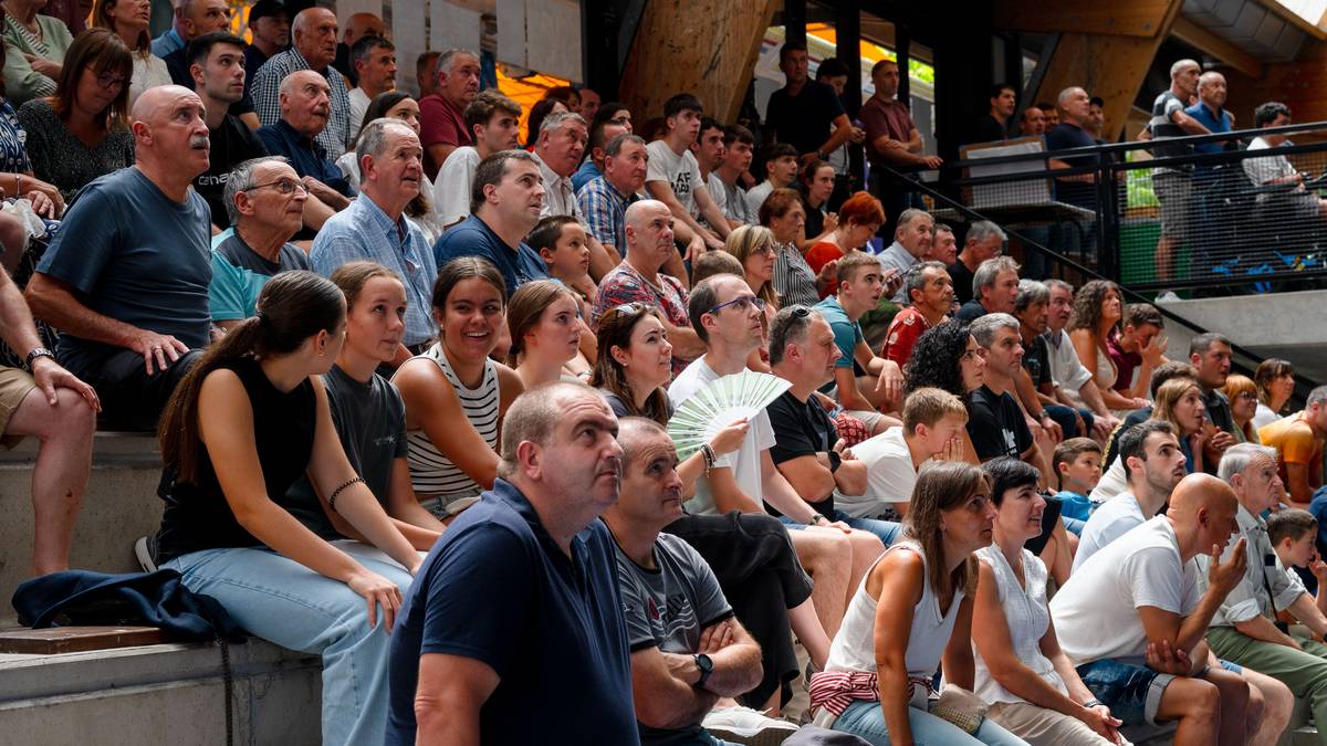 Santioak laburbiltzeko bideo ikusgarria