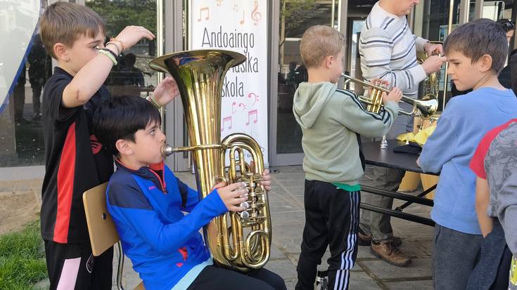 Udal Musika Eskolako instrumentuak probatzeko aukera egongo da maiatzaren 7an