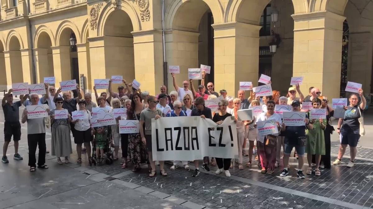 Errespetatu Andoain plataformak ia 3.000 alegazio aurkeztu ditu Aldundian, gaur goizean