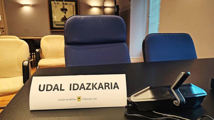Amasa-Villabonako Udala Idazkari finkorik gabe 2022. urtetik. Hau onartezina da!