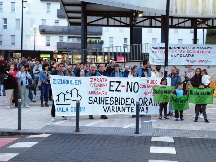 Saihesbidea eskatzeko elkarretaratzea, ostegunean Zizurkilen