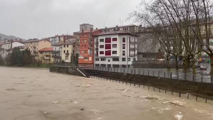 Koska bat gora egin du ur mailak