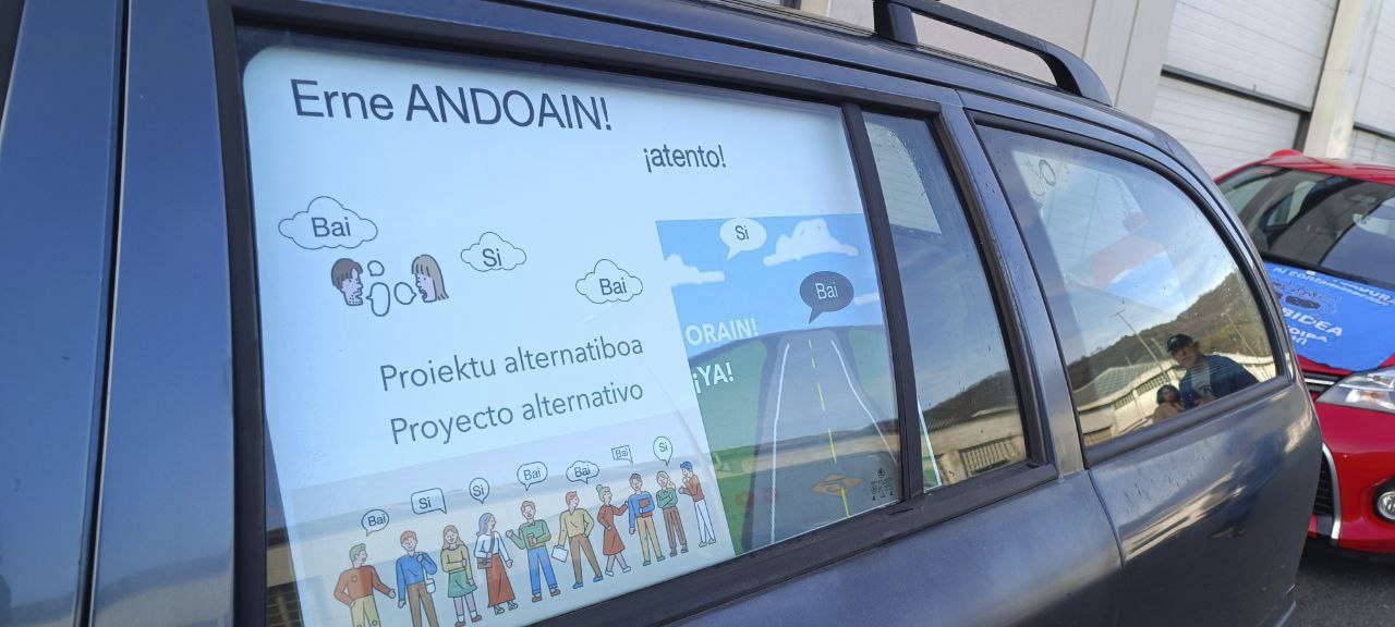 Kotxe-karabanak animo eta atxikimendu ugari jaso zituen