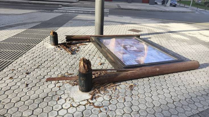 Agustin Leitza kalean ezarritako muraleko argibide-taula txikitu dute bart gauean