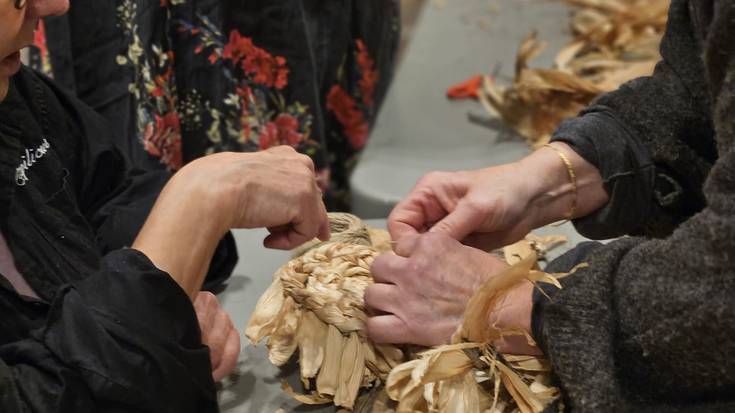 Arto hostoak lantzen ikasteko tailerra, Larraulen