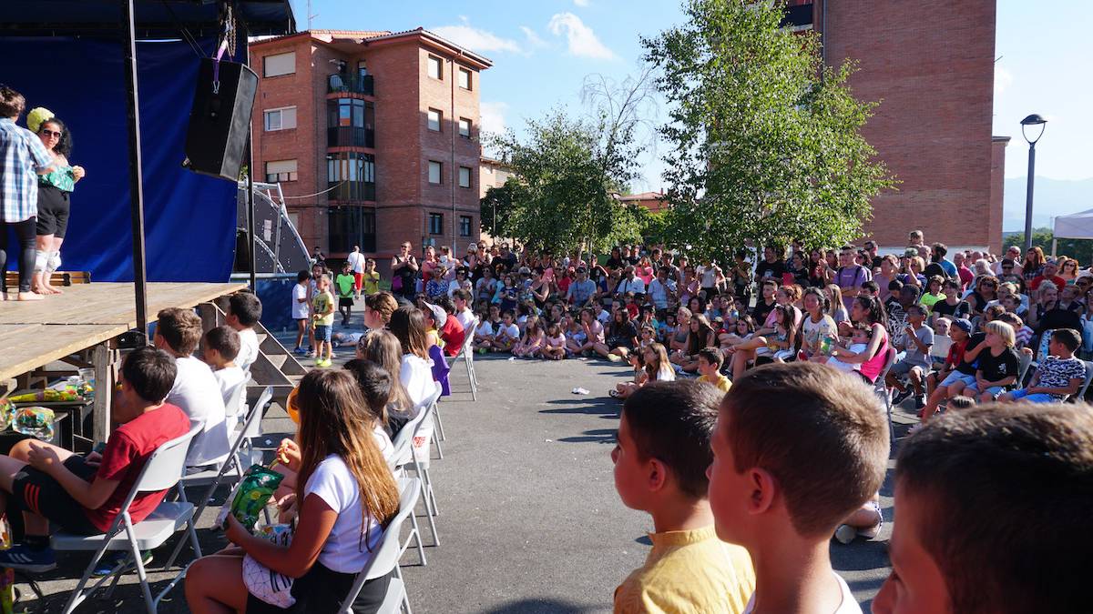 Karrika jaietan murgilduko da, arratsaldean hasita
