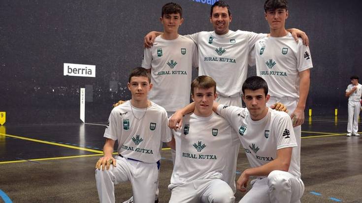 Herriarteko esku pilota partida, larunbatean Zestoan