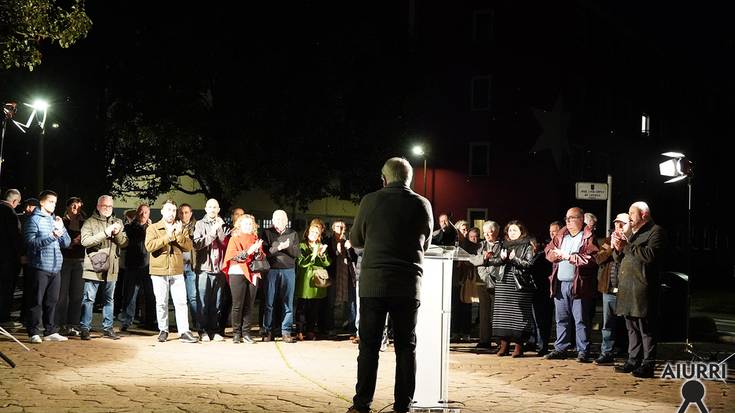 Egia osoa oinarri izango duen memoria aldarrikatu zuten Memoria eguneko ekitaldian