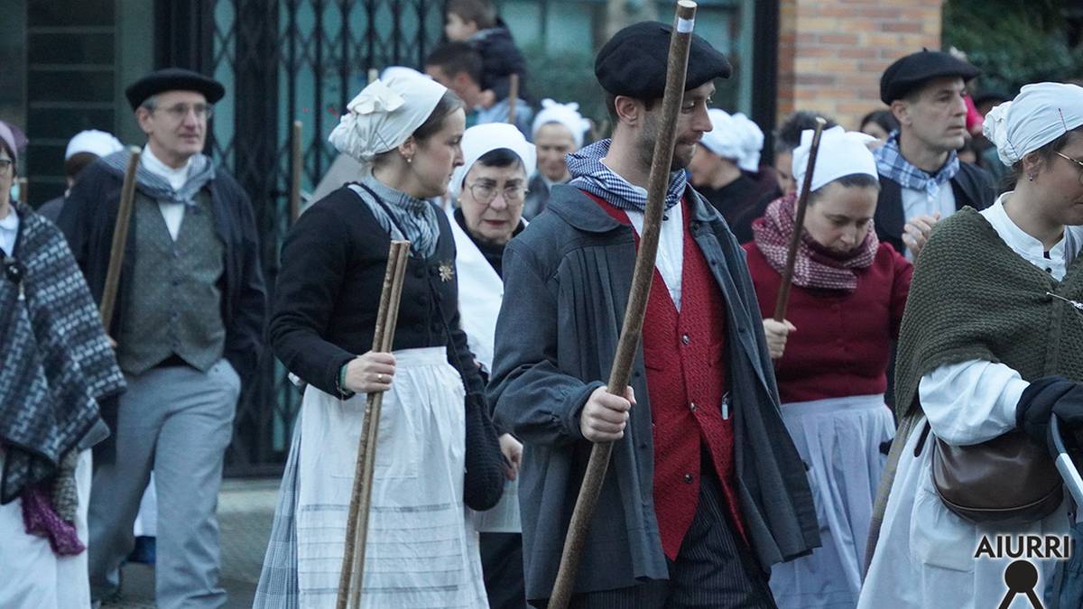 Larramendi Bazkunaren Santa Ageda bezperako kantu-erronda