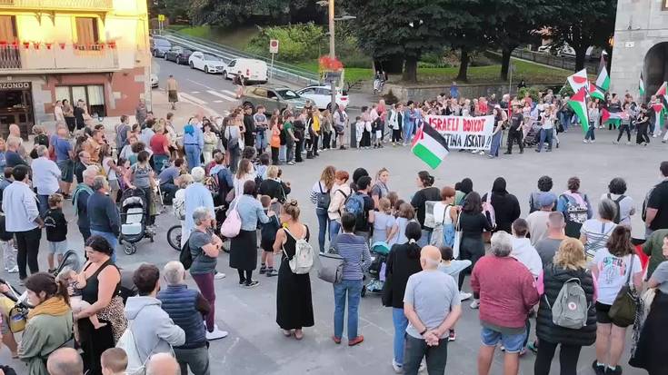 Global Sumud Flotillaren aldeko manifestazioa