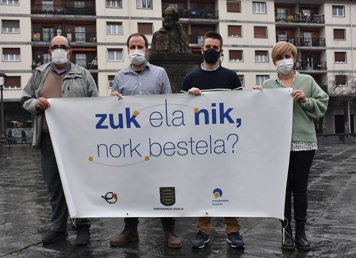 "Euskara lanabes, aro berrirantz" Adierazpen Instituzionala