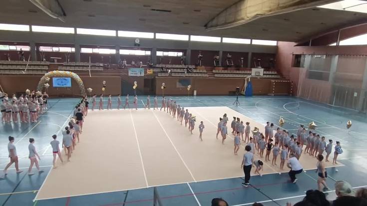 Oskarbiko eta Belabietako gimnasten erakustaldia