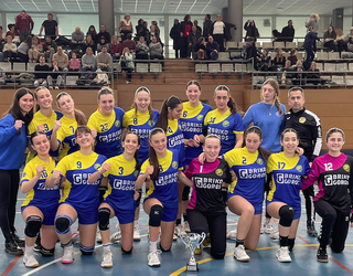 Leizaran BrikoGoros jubenil nesken taldearen garaipena, etxekoen aurrean