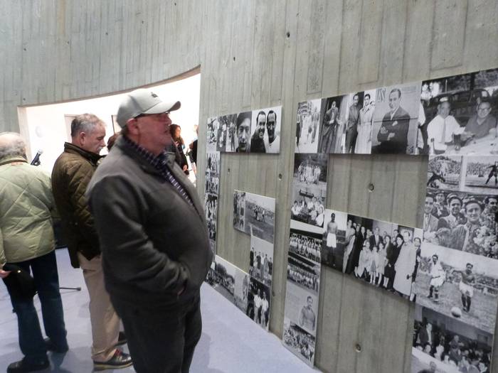 Langararen gaineko erakusketa ireki dute Oviedoko unibertsitatean, “Golen Jauna” izenburupean
