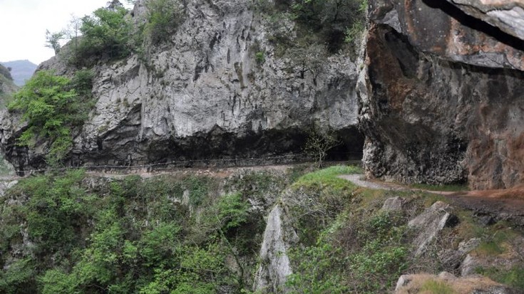 Oviedoko natur parajeak zeharkatuko ditu Euskaldunaren urriko irteerak