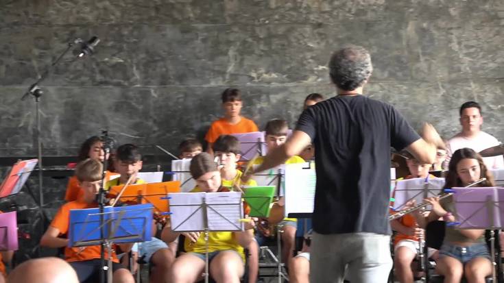Udal Musika Eskolako Mugaz taldea: "Pirates of the Caribbean"
