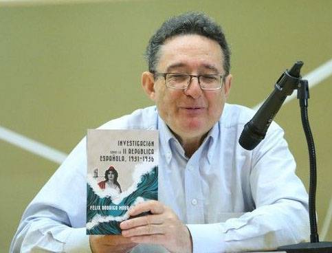 "El Comunal" eta “Derecho consuetudinario y democracia directa” liburuen aurkezpena