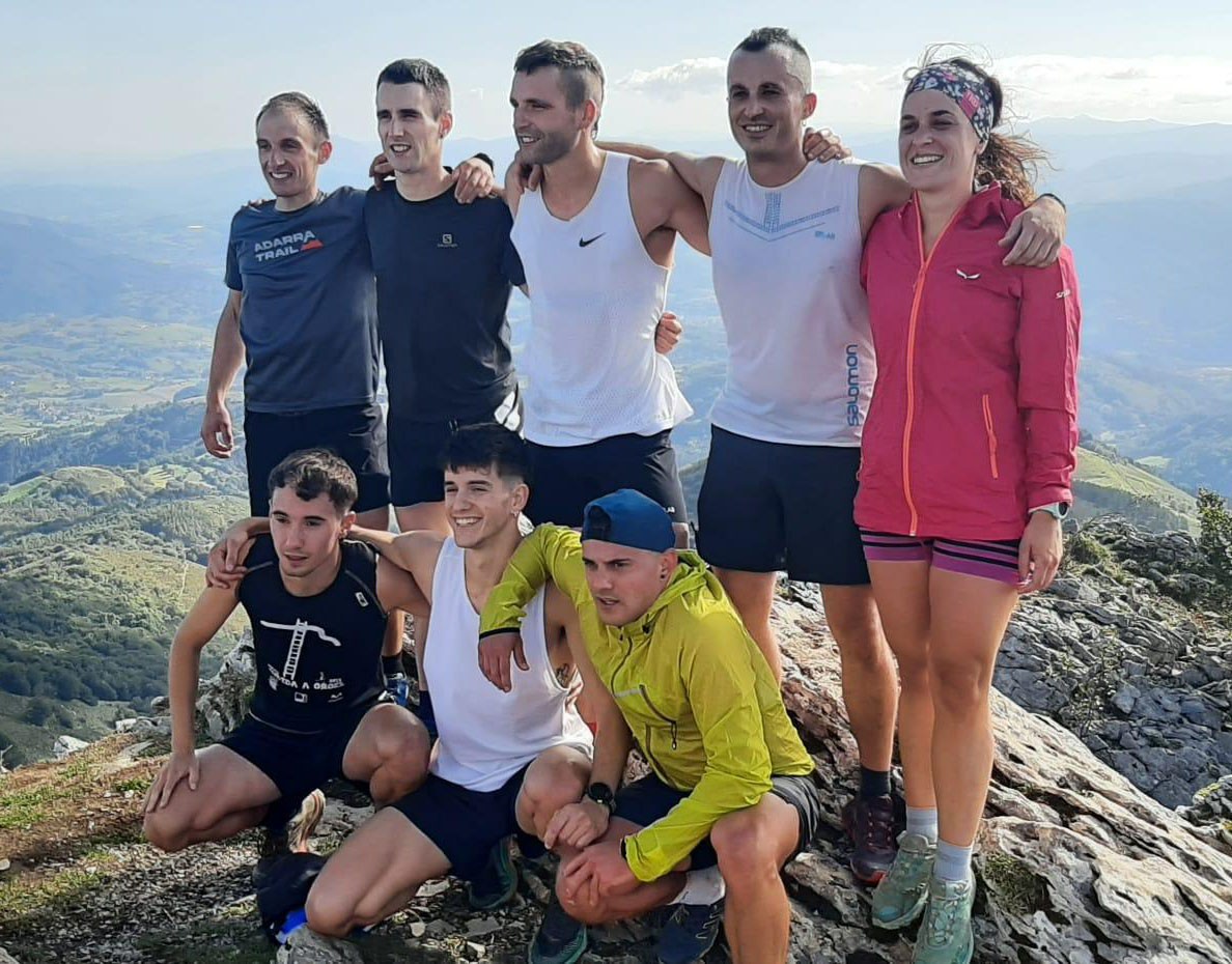 Zortzi bikote lehiatu dira Xale apustuan, bizikletan eta lasterka