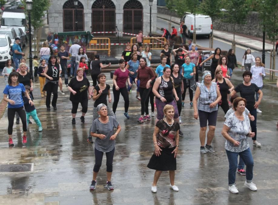 Gazte Festen azken txanpa gaur Urnietan