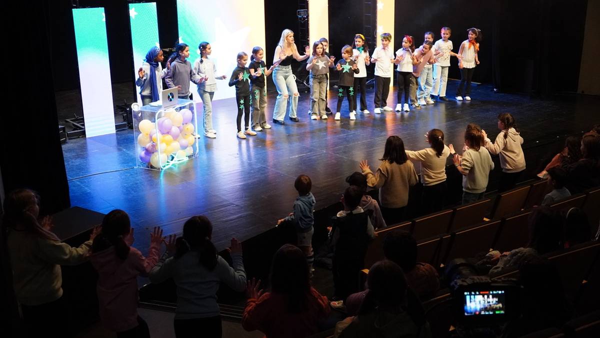 Andoaingo gaztetxoak izar bilkatu zireneko arratsaldea