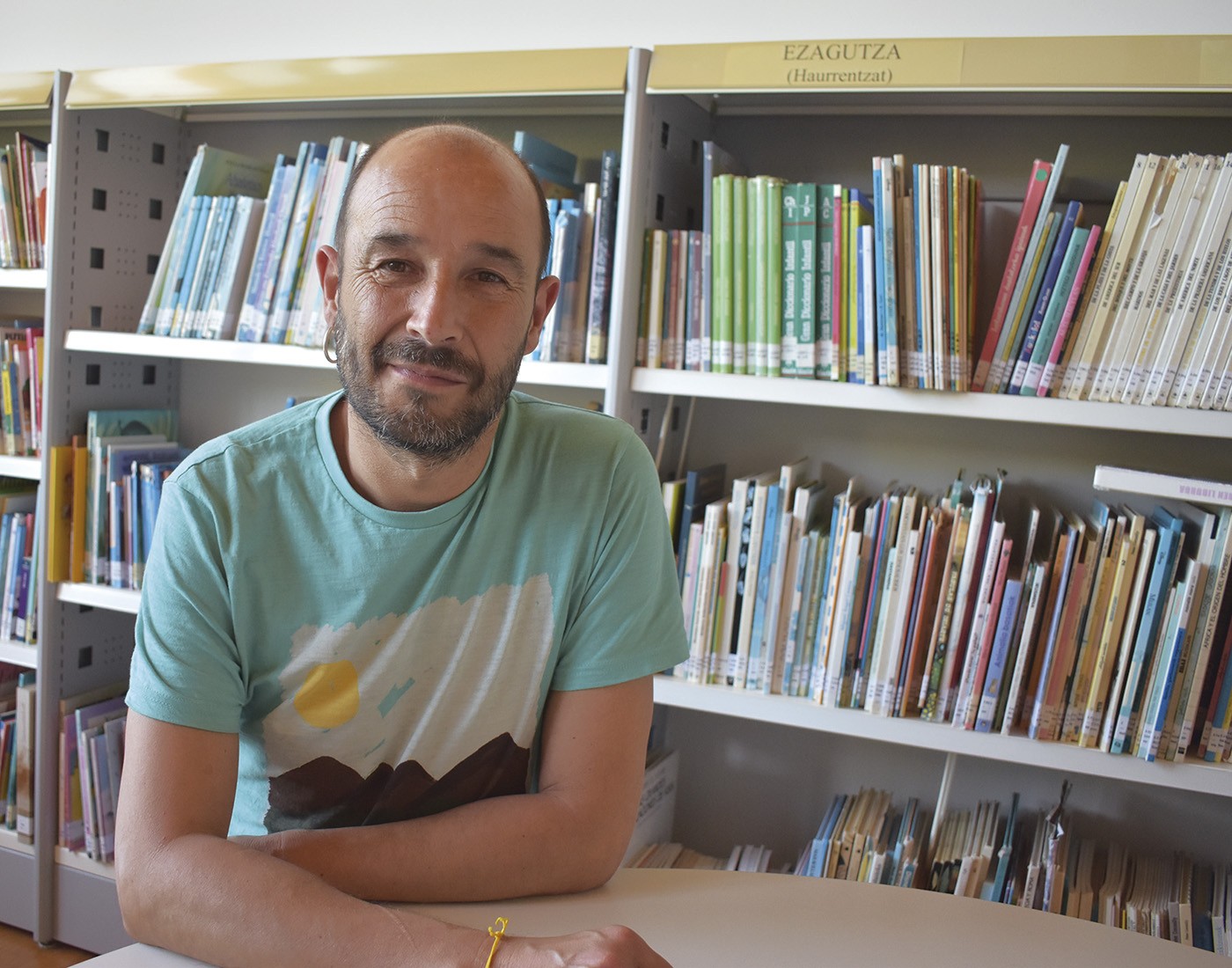 "Asteasu oso herri aktiboa da eta udal teknikari lanean jarduteko aldeko elementua da"