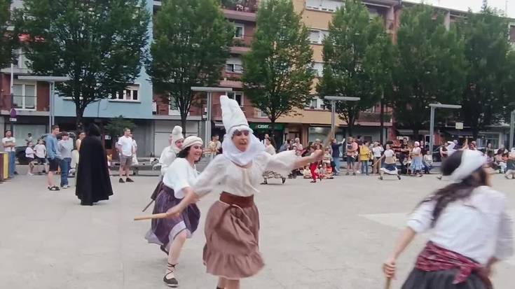 Sorgiñen ikuskizuna, Malkar plazan