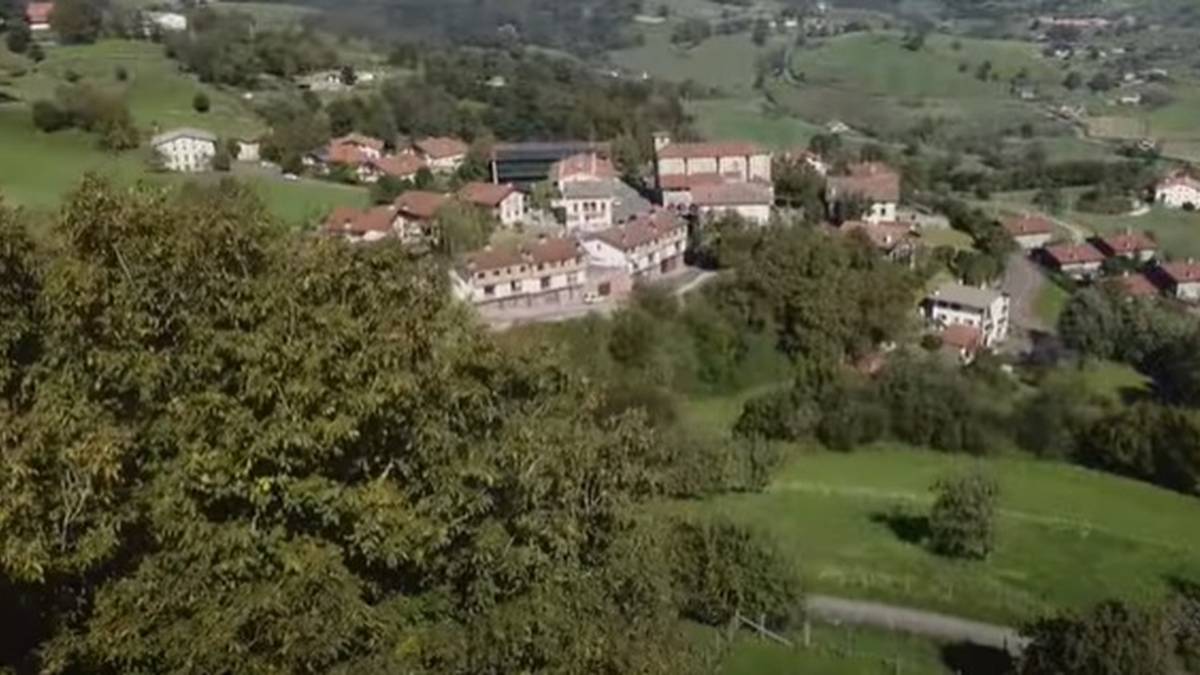 Larraulgo Udalaren eta guztion ondare diren herri-bideak errespetatu egin behar dira