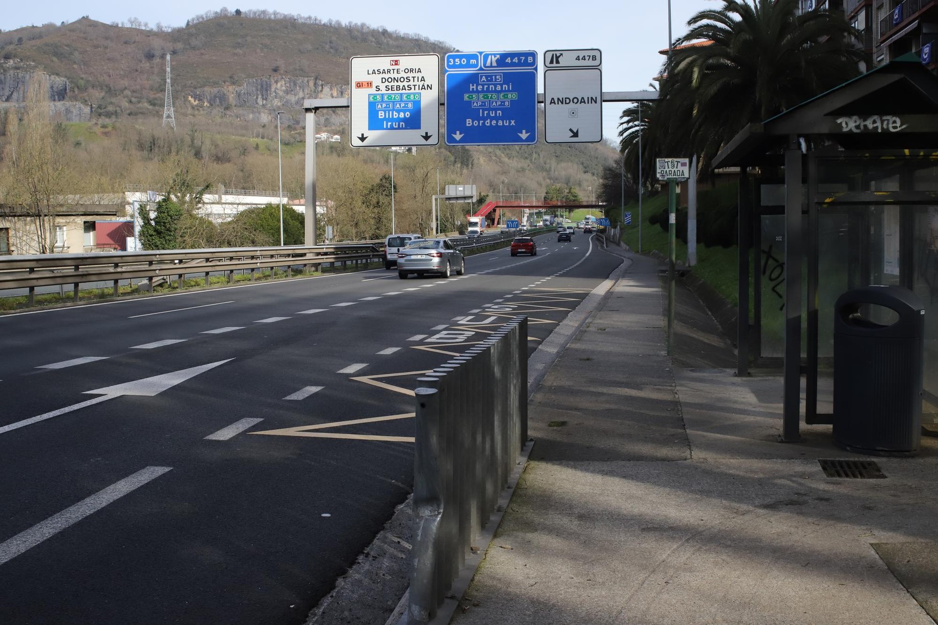 Oinezkoen pasabidea konpontzeko lanek jarraipena izango dute, igande gauez hasita