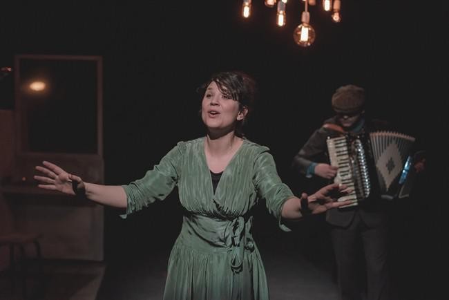 "Edith Piaf. Taxidermia de un Gorrión" antzezlana bertan behera
