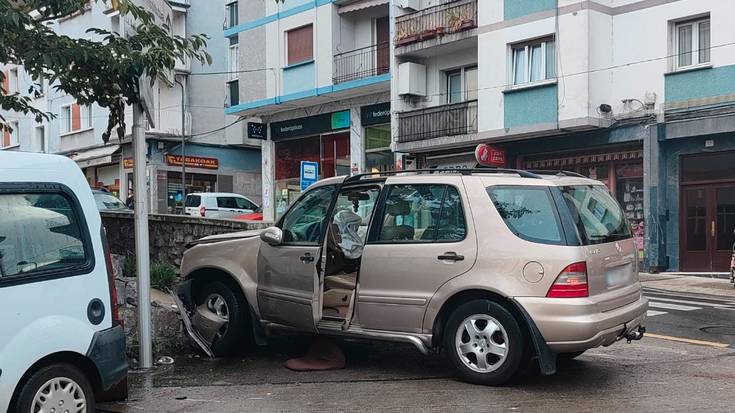 Auto-istripua izan da Plaza Morean
