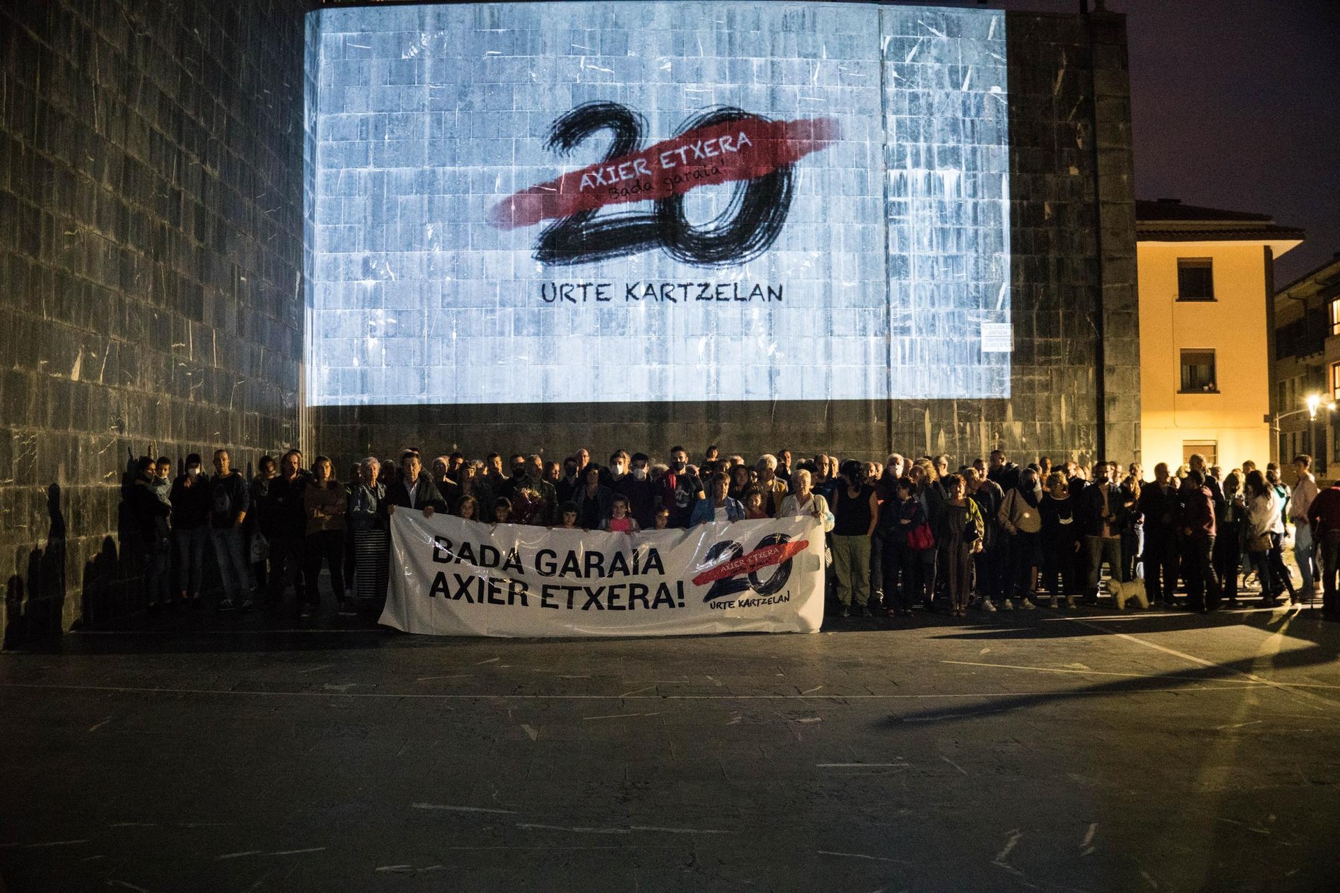 Axier Oiartzabal euskal presoaren aldeko konzentrazio berezia egin da Goikoplazan