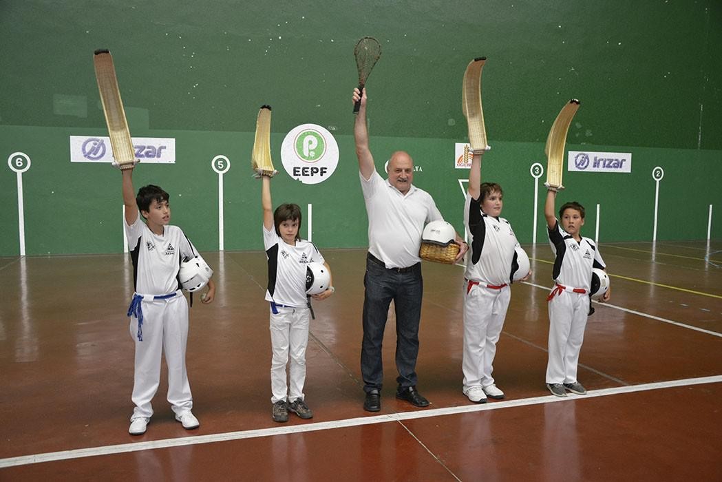 Gaztetxoen arteko zesta punta partida